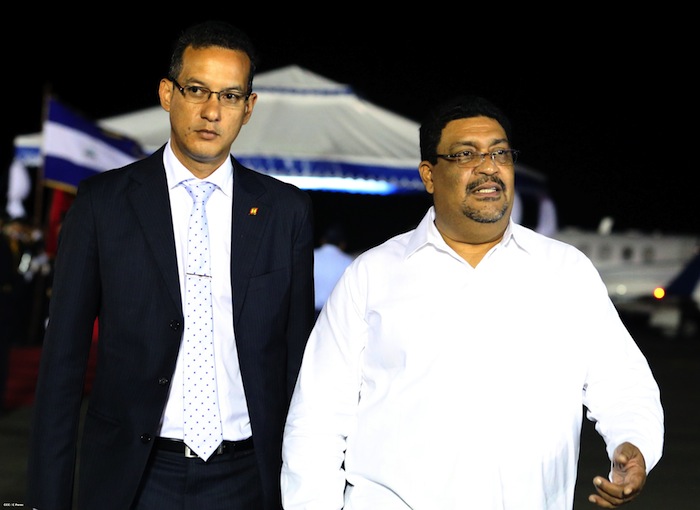 Llegan presidentes de Grenada y Santa Lucía