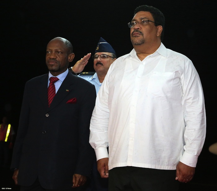 Arriban mandatarios del Caribe