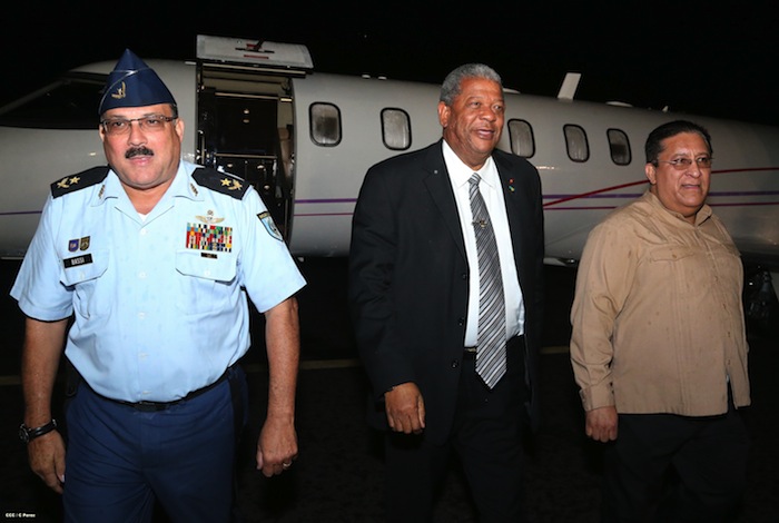 Arriban mandatarios del Caribe