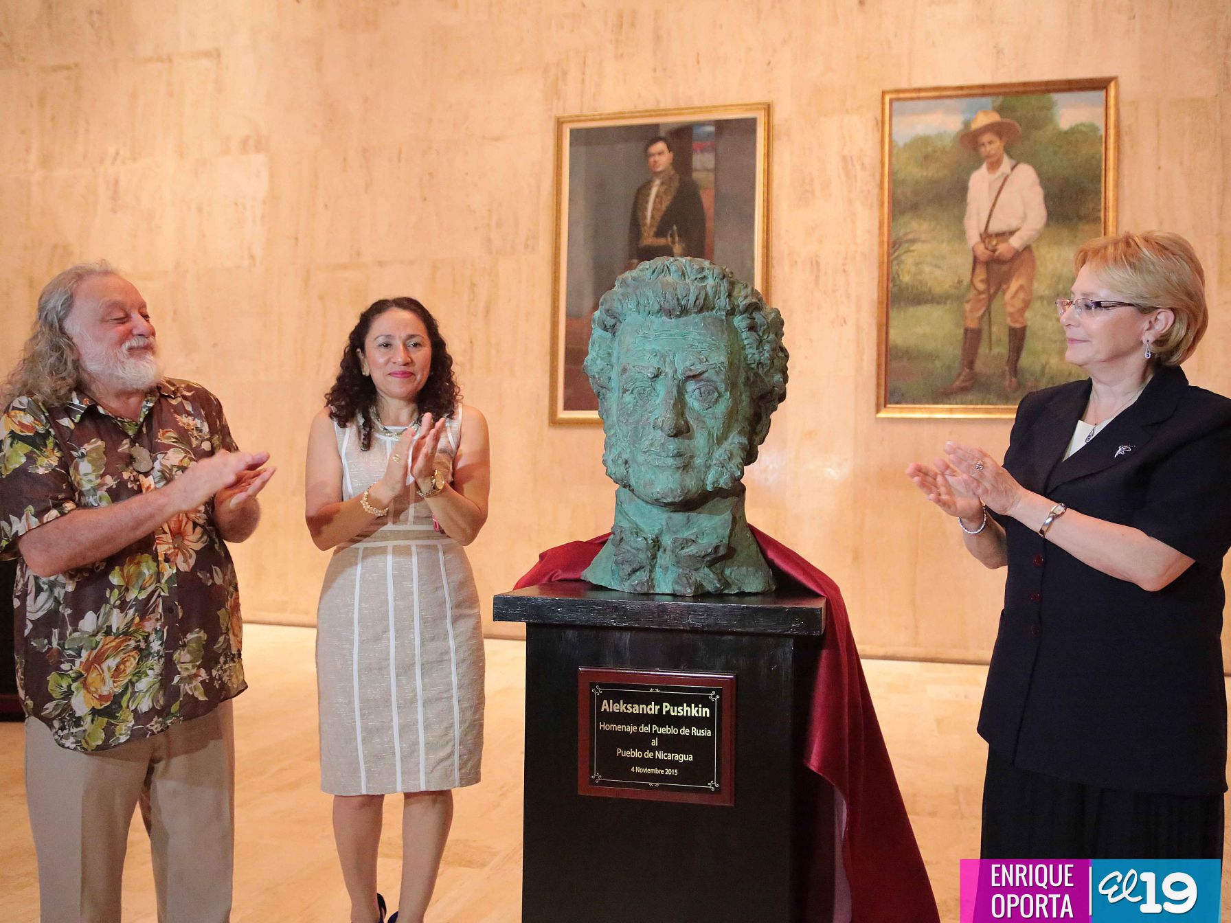 Ministra de Salud rusa desvela en Nicaragua busto del poeta Aleksandr Pushkin
