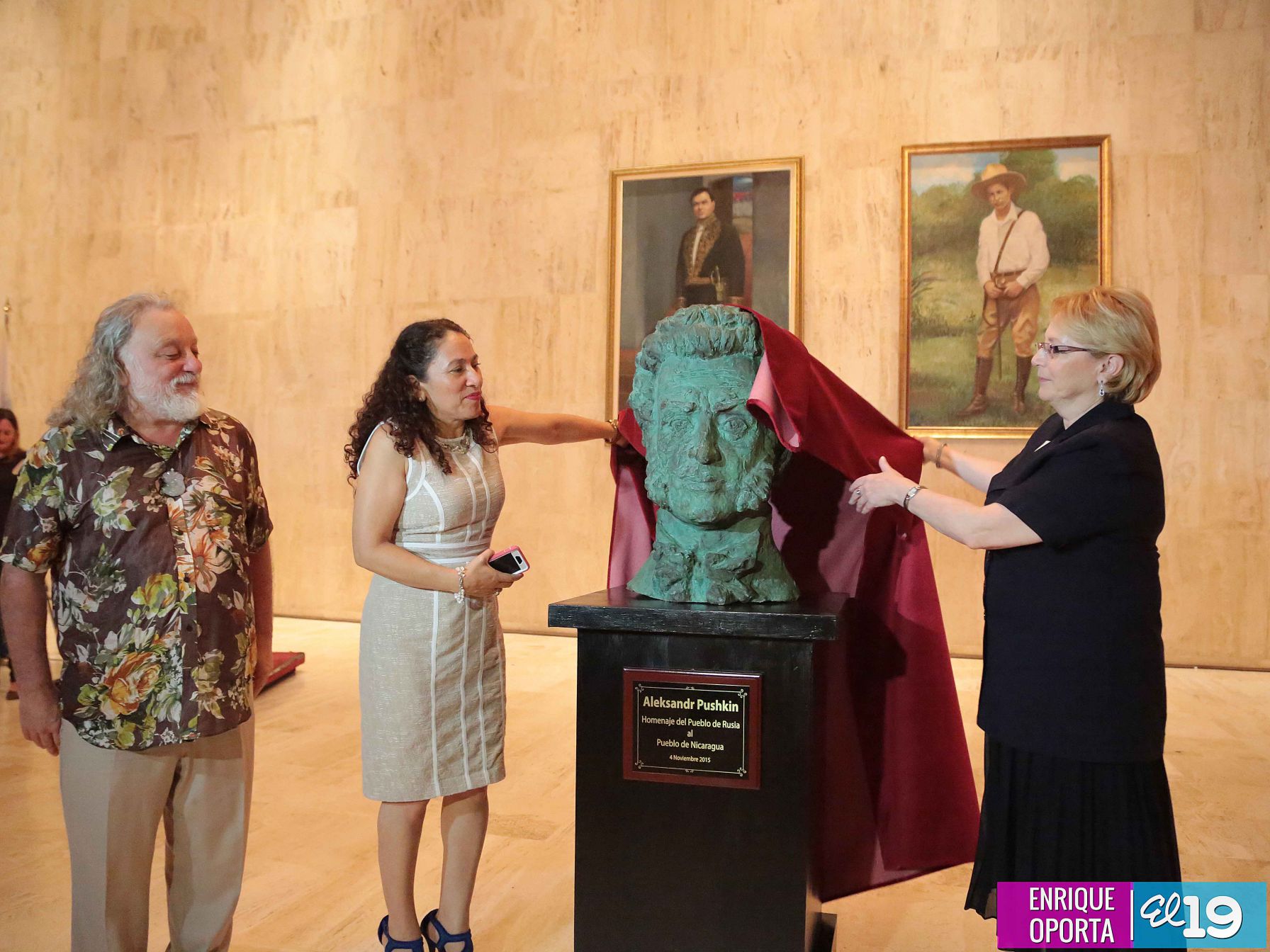 Ministra de Salud rusa desvela en Nicaragua busto del poeta Aleksandr Pushkin