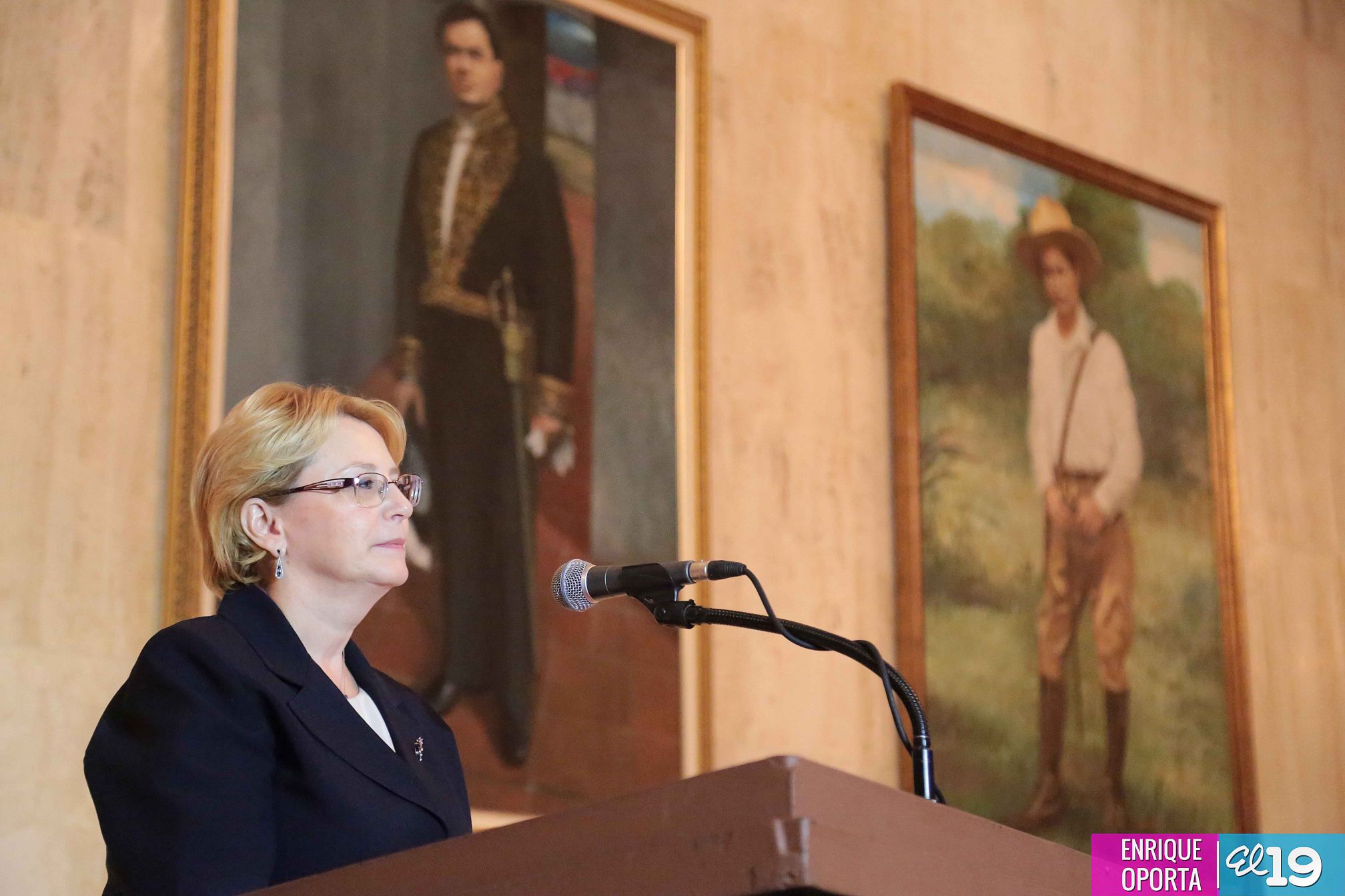 Ministra de Salud rusa desvela en Nicaragua busto del poeta Aleksandr Pushkin