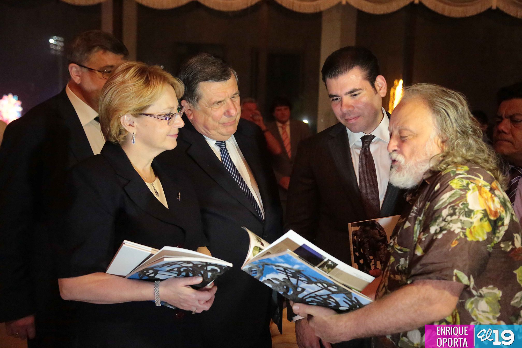 Ministra de Salud rusa desvela en Nicaragua busto del poeta Aleksandr Pushkin