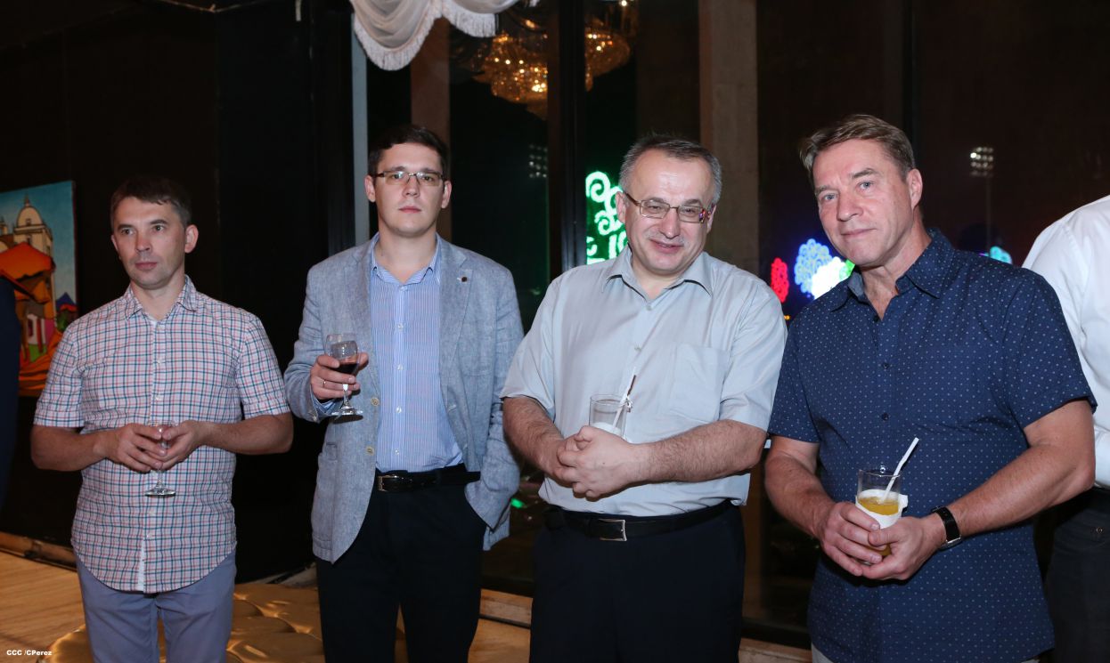 Ministra de Salud rusa desvela en Nicaragua busto del poeta Aleksandr Pushkin