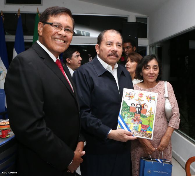 Daniel y Rosario reciben cartas credenciales de nuevos embajadores de Colombia, El Salvador, Italia y Alemania