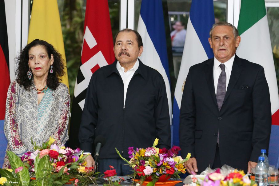 Daniel y Rosario reciben cartas credenciales de nuevos embajadores de Colombia, El Salvador, Italia y Alemania