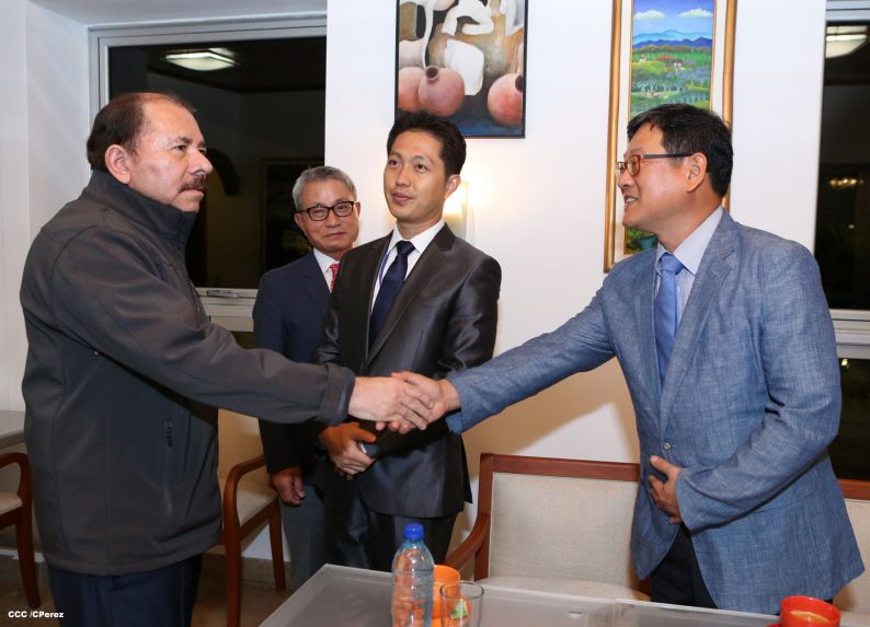 Presidente Daniel se reúne con el presidente del grupo empresarial coreano Sae-A Tecnotex S.A.