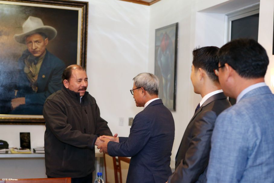 Presidente Daniel se reúne con el presidente del grupo empresarial coreano Sae-A Tecnotex S.A.