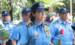 Policía Nacional coloca ofrenda floral en Homenaje al Comandante Carlos Fonseca