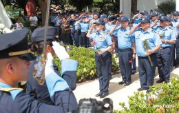 Policía Nacional coloca ofrenda floral en Homenaje al Comandante Carlos Fonseca