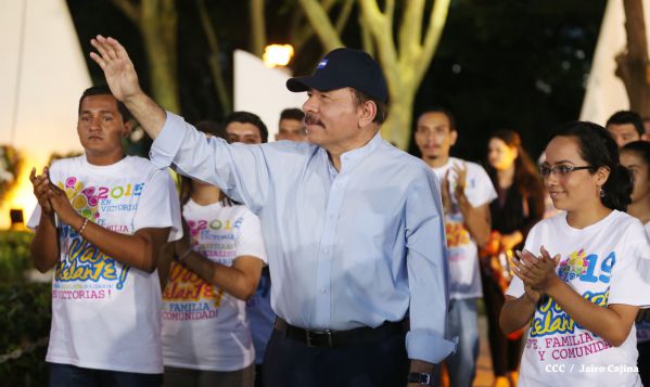 Daniel y Rosario conmemoran 39 aniversario del tránsito a la inmortalidad del Comandante Carlos Fonseca