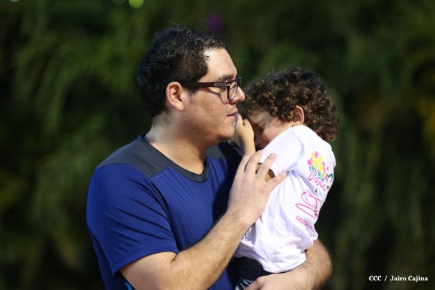 Daniel y Rosario conmemoran 39 aniversario del tránsito a la inmortalidad del Comandante Carlos Fonseca