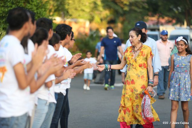 Daniel y Rosario conmemoran 39 aniversario del tránsito a la inmortalidad del Comandante Carlos Fonseca