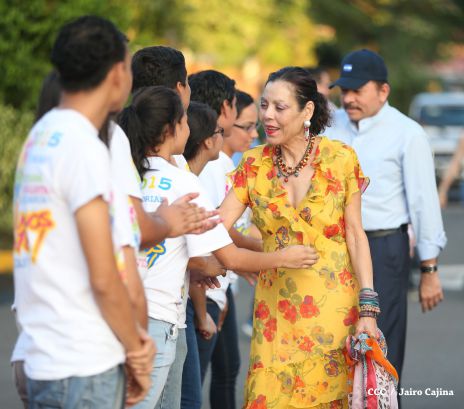 Daniel y Rosario conmemoran 39 aniversario del tránsito a la inmortalidad del Comandante Carlos Fonseca