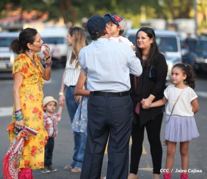 Daniel y Rosario conmemoran 39 aniversario del tránsito a la inmortalidad del Comandante Carlos Fonseca