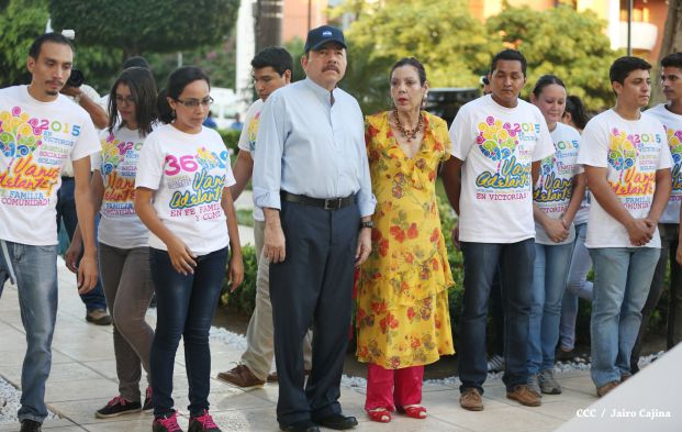 Daniel y Rosario conmemoran 39 aniversario del tránsito a la inmortalidad del Comandante Carlos Fonseca