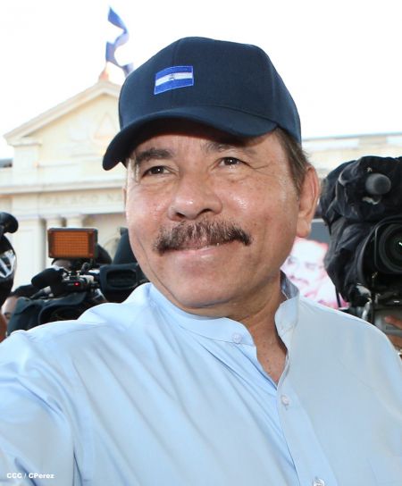 Daniel y Rosario conmemoran 39 aniversario del tránsito a la inmortalidad del Comandante Carlos Fonseca