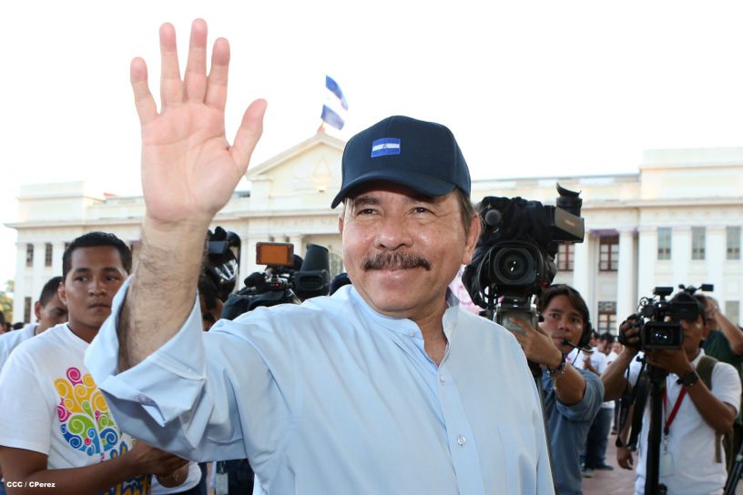 Daniel y Rosario conmemoran 39 aniversario del tránsito a la inmortalidad del Comandante Carlos Fonseca