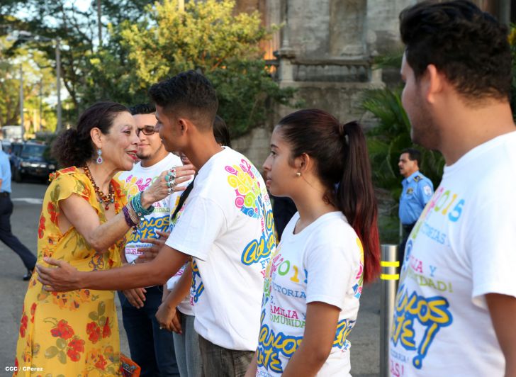 Daniel y Rosario conmemoran 39 aniversario del tránsito a la inmortalidad del Comandante Carlos Fonseca