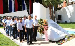 Nicaragüenses continúan rindiendo tributo al Comandante Carlos Fonseca