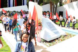 Nicaragüenses continúan rindiendo tributo al Comandante Carlos Fonseca