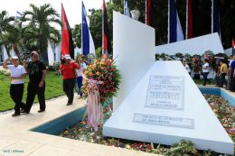 Nicaragüenses continúan rindiendo tributo al Comandante Carlos Fonseca