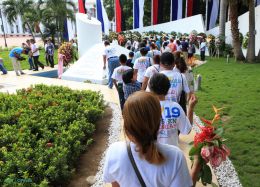 Nicaragüenses continúan rindiendo tributo al Comandante Carlos Fonseca