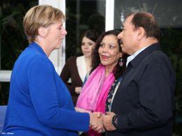 Daniel y Rosario reciben cartas credenciales de embajadores de Chile, Francia, EEUU y Palestina