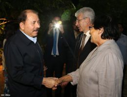 Daniel y Rosario reciben cartas credenciales de embajadores de Chile, Francia, EEUU y Palestina