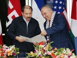 Daniel y Rosario reciben cartas credenciales de embajadores de Chile, Francia, EEUU y Palestina