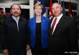 Daniel y Rosario reciben cartas credenciales de embajadores de Chile, Francia, EEUU y Palestina