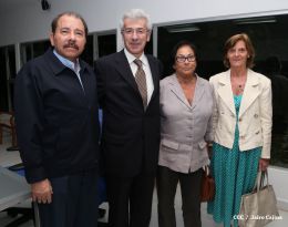 Daniel y Rosario reciben cartas credenciales de embajadores de Chile, Francia, EEUU y Palestina