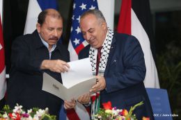 Daniel y Rosario reciben cartas credenciales de embajadores de Chile, Francia, EEUU y Palestina