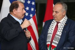 Daniel y Rosario reciben cartas credenciales de embajadores de Chile, Francia, EEUU y Palestina