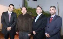 Presidente Daniel se reúne con presidente del Grupo Regional Aval