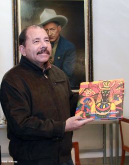 Presidente Daniel se reúne con presidente del Grupo Regional Aval