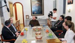 Presidente Daniel se reúne con presidente del Grupo Regional Aval