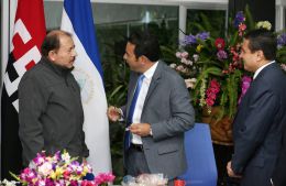 Daniel y Rosario se reúnen con el presidente electo de Guatemala, Jimmy Morales