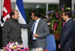 Daniel y Rosario se reúnen con el presidente electo de Guatemala, Jimmy Morales