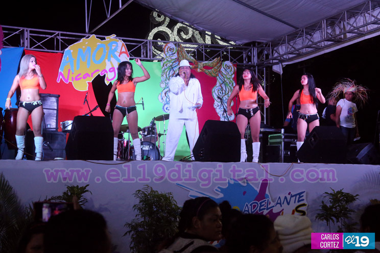 Juventud ratifica su apoyo con alegre concierto en Avenida de Bol&iacute;var a Ch&aacute;vez