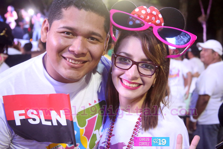 Juventud ratifica su apoyo con alegre concierto en Avenida de Bol&iacute;var a Ch&aacute;vez