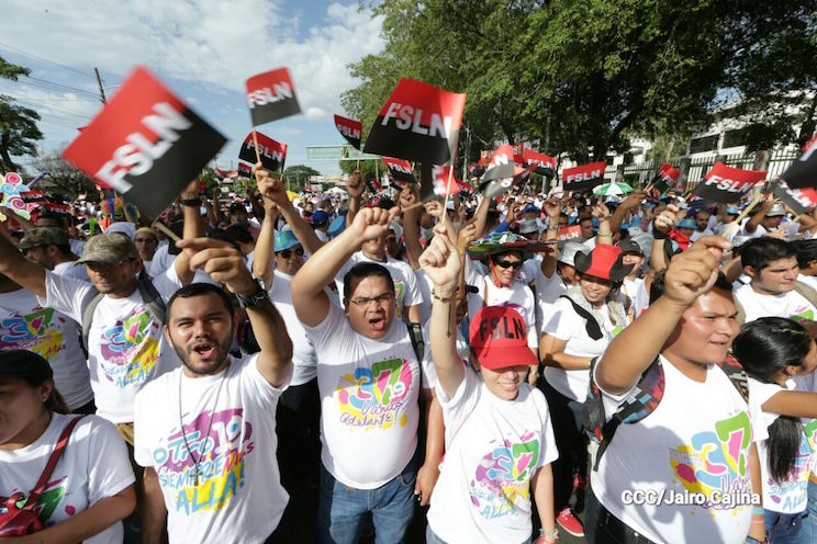 Juventud, Adelante con Daniel!