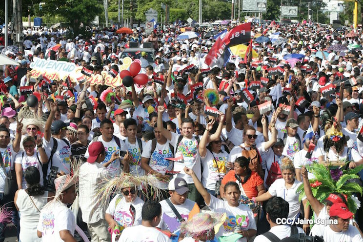 Juventud, Adelante con Daniel!