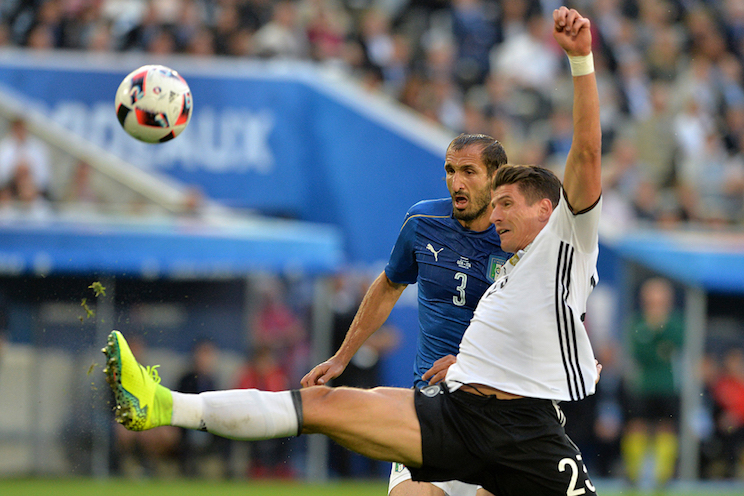 Alemania derrota a Italia en penales