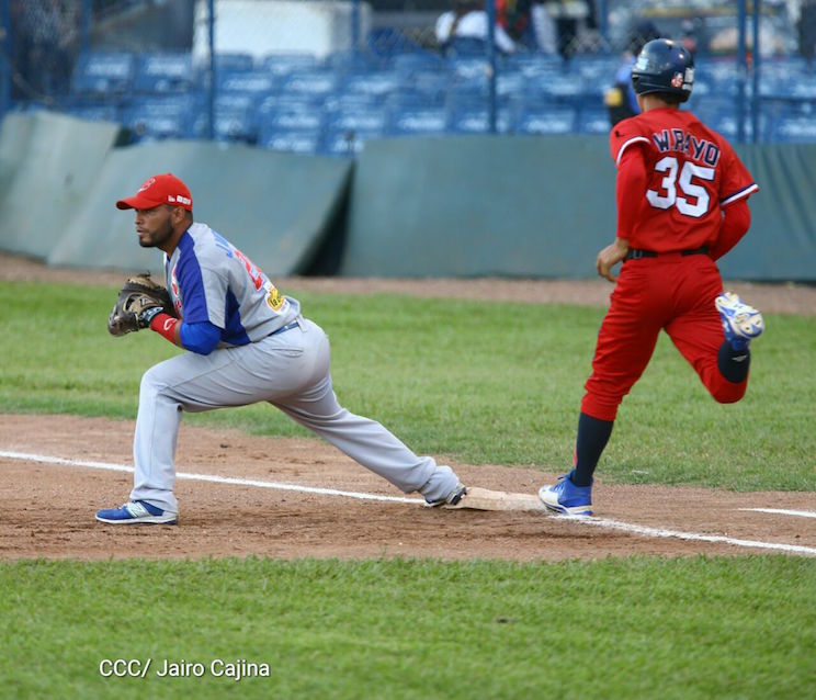 Boer Vs Dantos en segundo juego de la Final del Pomares 2016