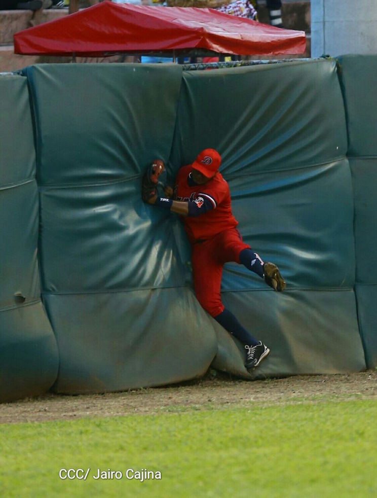 Boer Vs Dantos en segundo juego de la Final del Pomares 2016