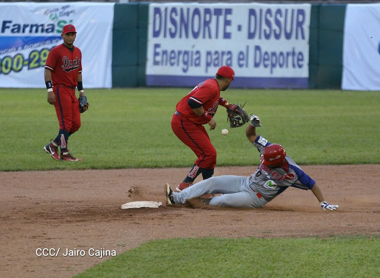 Boer Vs Dantos en segundo juego de la Final del Pomares 2016