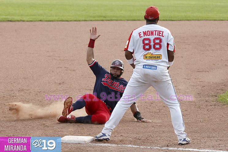 B&oacute;er Vs Dantos