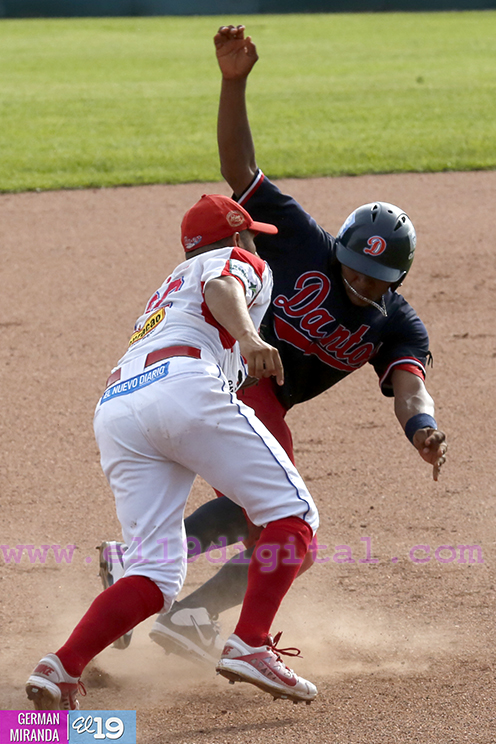 B&oacute;er Vs Dantos