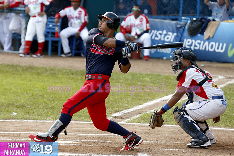 B&oacute;er Vs Dantos